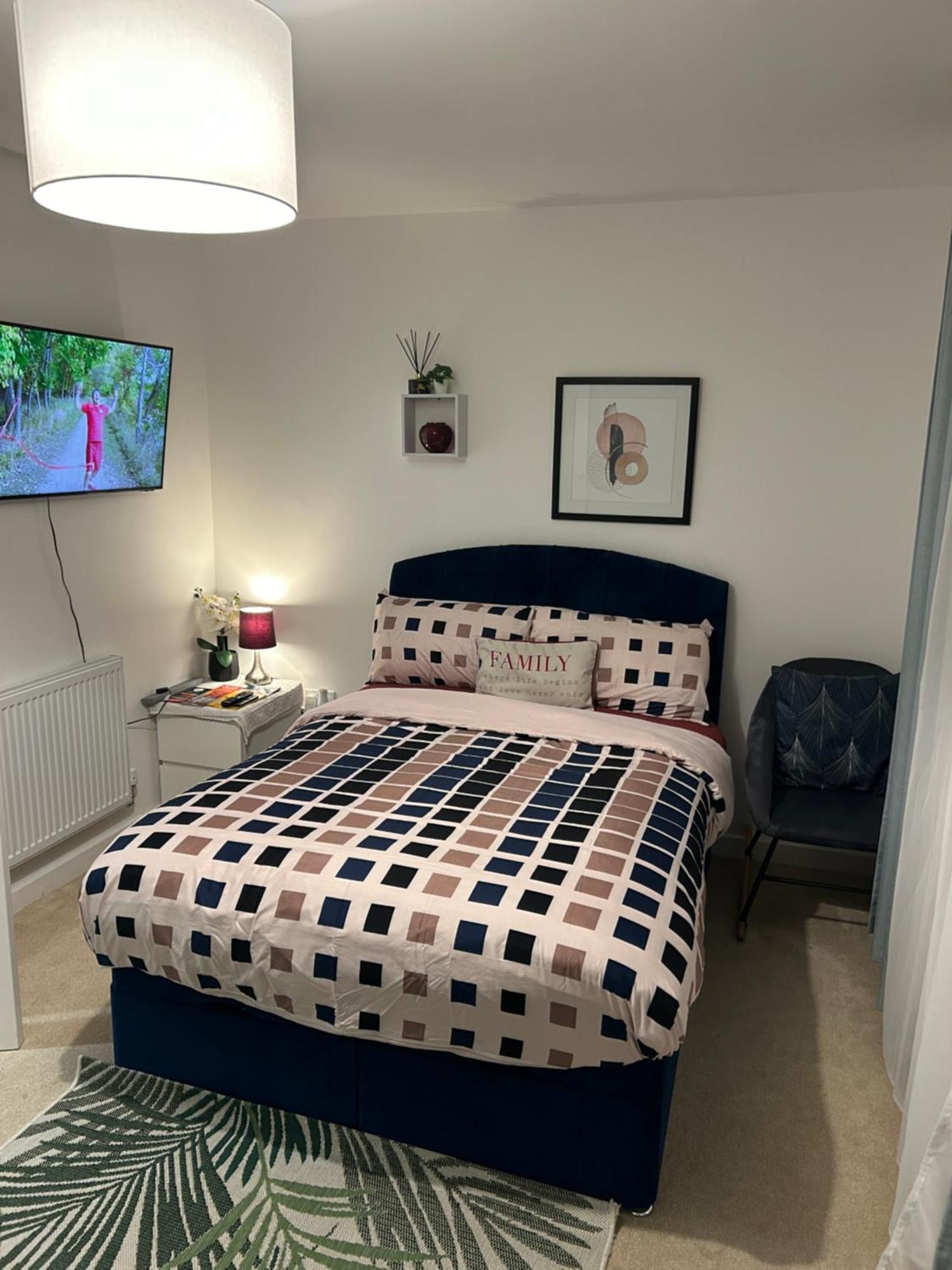Comfortable Double Room & Single Room In Vibrant Hatfield Neighbourhood Exterior photo