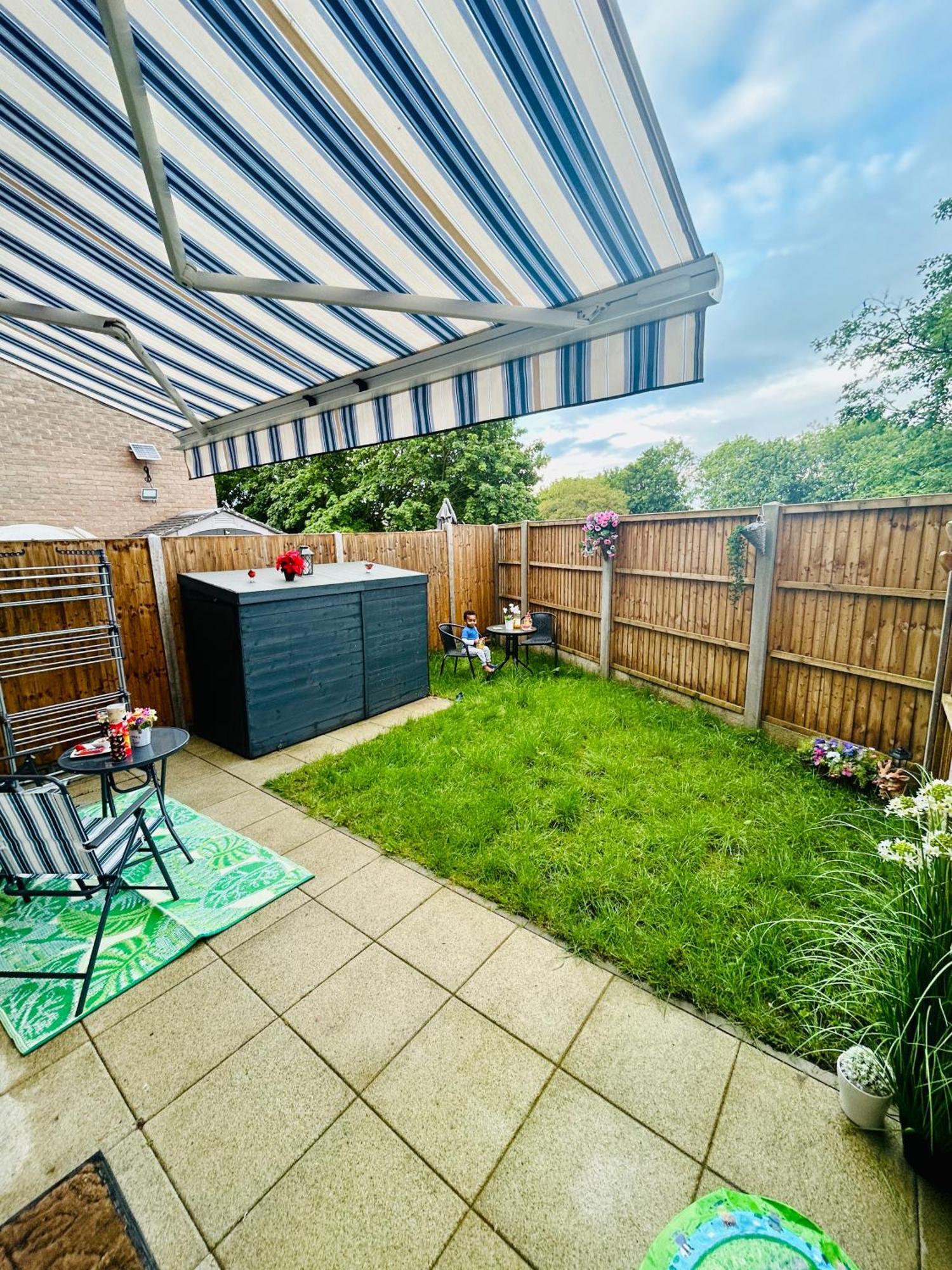 Comfortable Double Room & Single Room In Vibrant Hatfield Neighbourhood Exterior photo